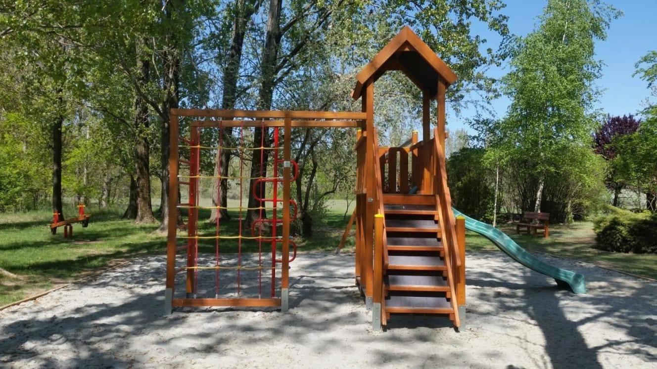 Kigyosi Csarda & Panzio Bed & Breakfast Fulopszallas Luaran gambar
